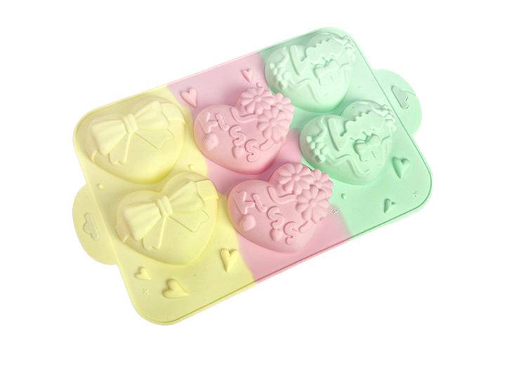 Molde silicona tricolor 6 corazones decorados